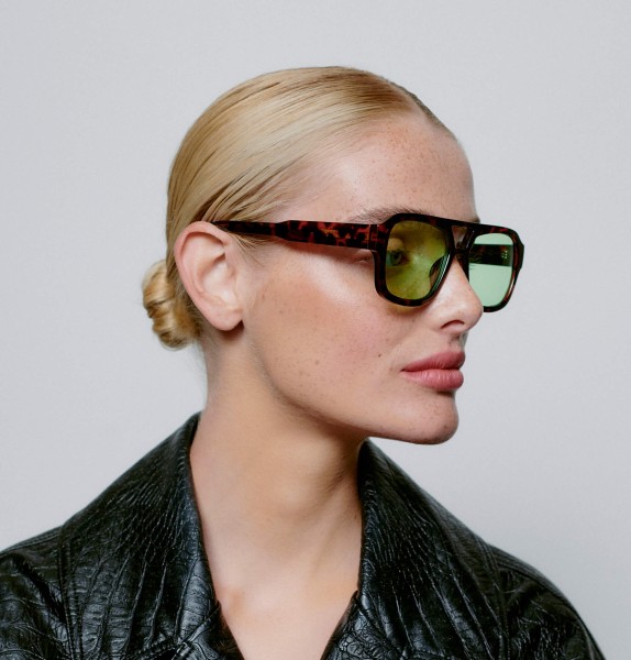 A.Kjærbede: Modell 'Kaya Sonnenbrille - Demi Tortoise'