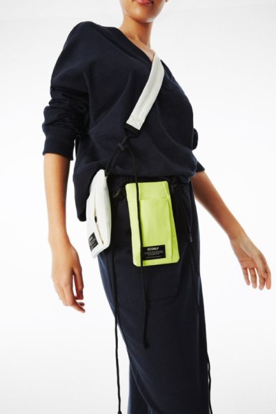 Ecoalf: Modell 'Agnesalf Phone Pouch - Lime'