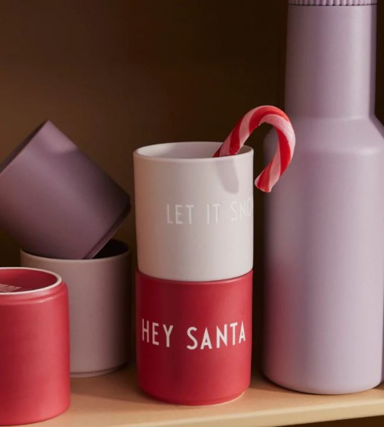 Design Letters: Modell 'Lieblingsbecher - HEY SANTA - Red'