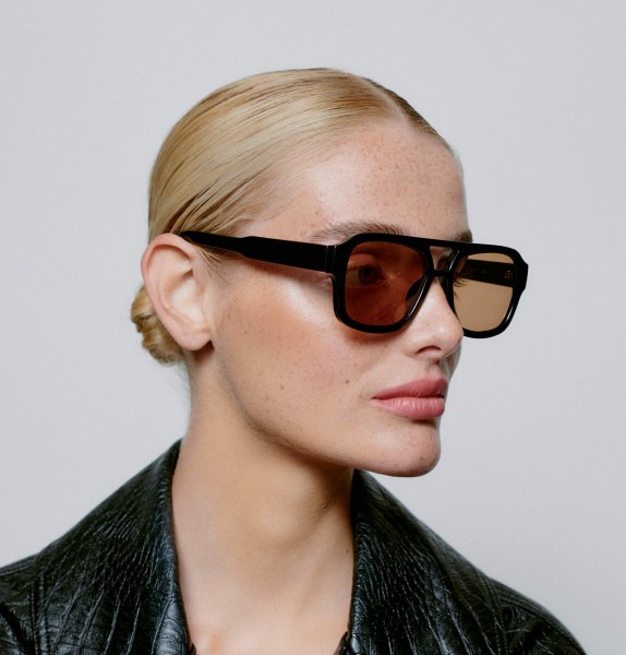 A.Kjærbede: Modell 'Kaya Sonnenbrille - Black'